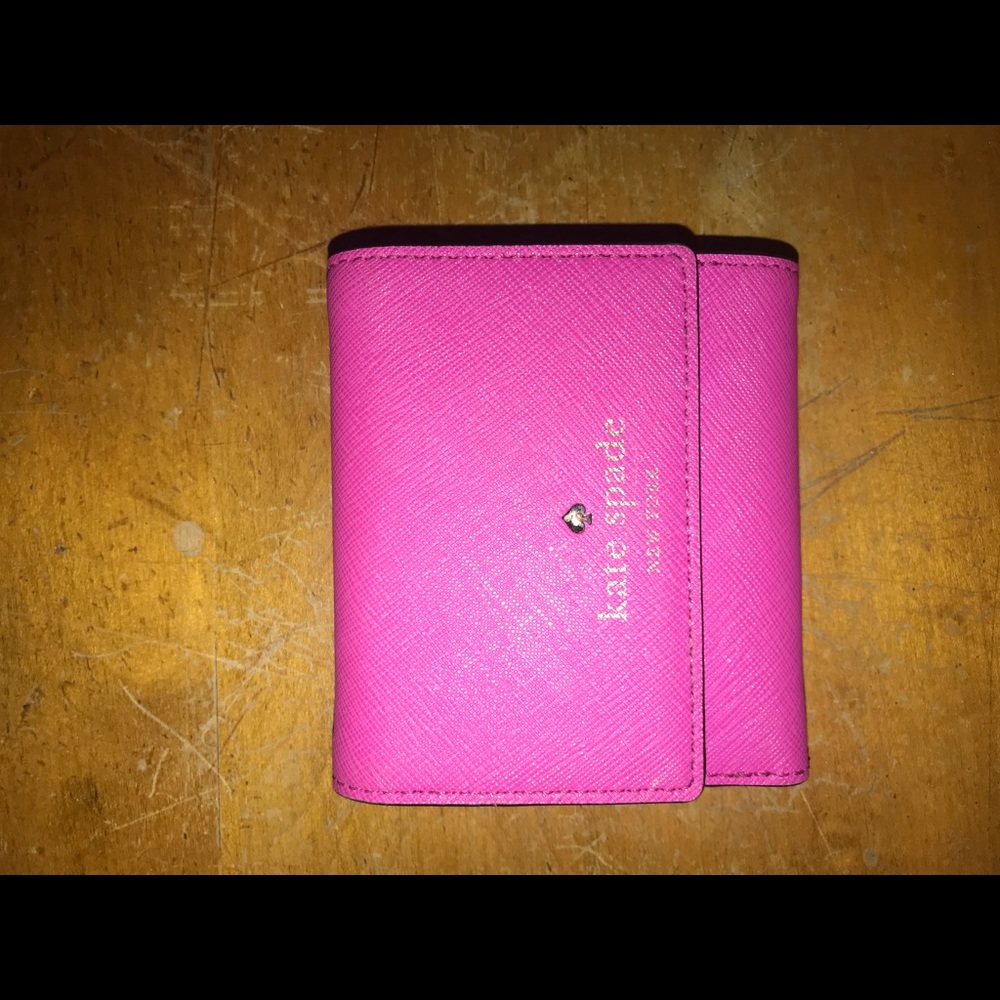 NEW cute Kate Spade wallet!!!